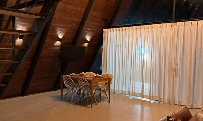 Pirenopolis Cabina | Rustic and charming cabin surrounded by nature with incredible views