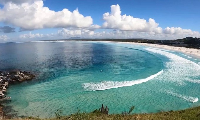 Arraial do Cabo Casa | Rustic and wooded house in Figueira/Arraial do Cabo, between the sea and the lagoon