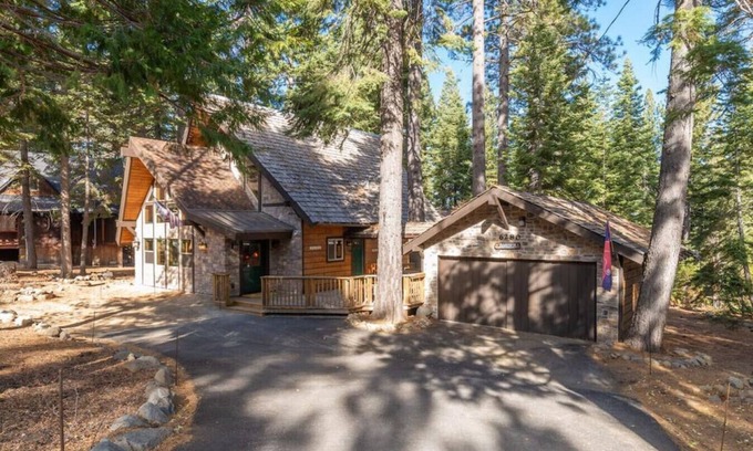 Chamberlands Casa | Rustic Beauty in Chamberlands Full Beach & Pool