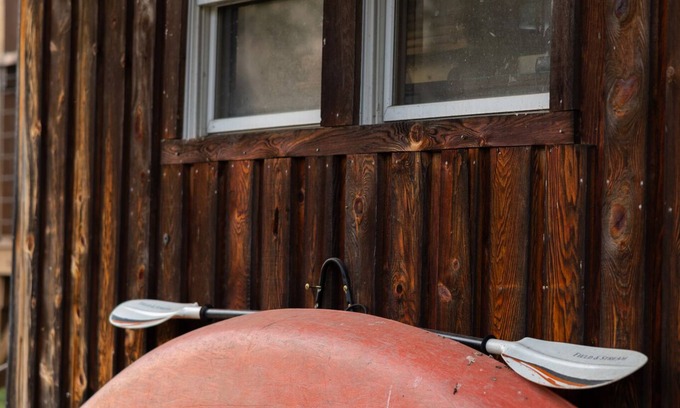 South Butler Cabina | Rustic cabin w/ 29 acres. Enjoy a hot tub, wood stove, nature trails and more.