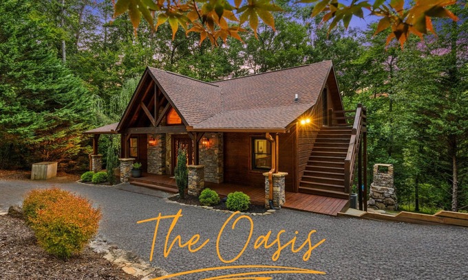 Cashes Valley Cabina | SALE! Rustic Charm, Private, HotTub, FirePit, Pets