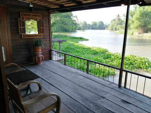 Doem Bang Chalet De Esquí | Rustic Charm Suphan