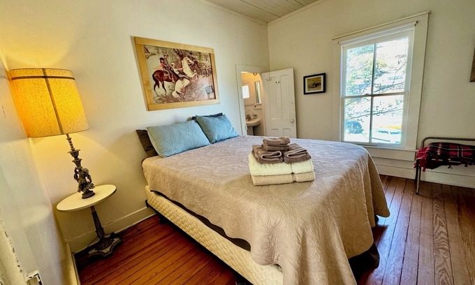Bisbee Casa | Rustic & charming full house with enclosed yard