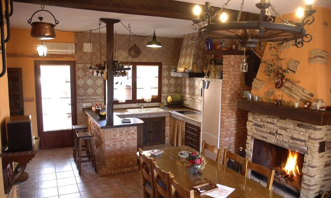 Almagro Cabaña | Casa rural de estilo rustico con SPA