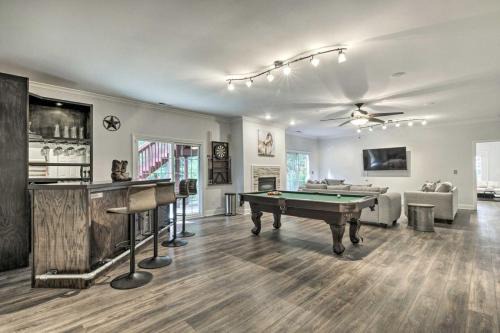 Pinehurst Casa | Rustic Escape w Game Room and Modern Amenities