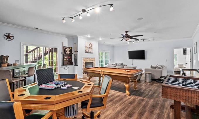 Pinehurst Casa | Rustic Escape w/ Game Room & Modern Amenities