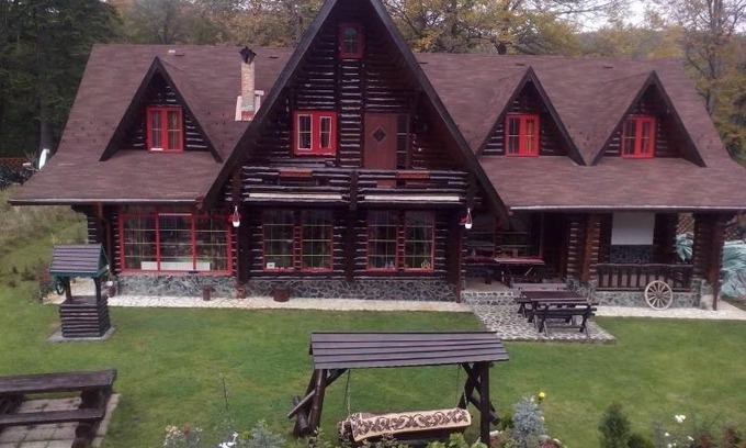 Predeal Cabina | Rustic House