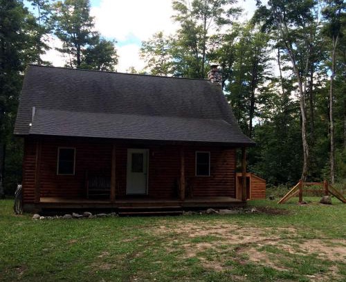 Germfask Casa | Rustic Log Cabin on the Upper Peninsula in Blaney Park, Michigan