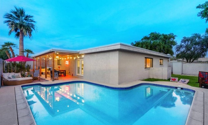 Camelback East Casa | Rustic Lux I Uptown PHX I 4 BR by Biltmore