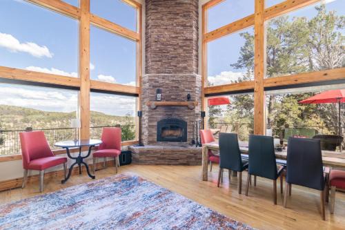 Zion National Park East Entrance Casa | Rustic Pine- Secluded Mountain Retreat Near Zion National Park