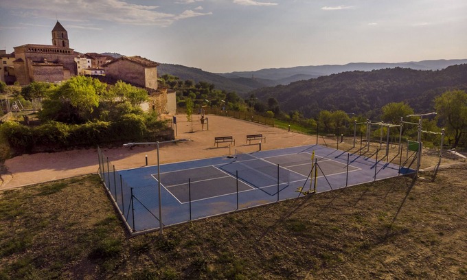 Secastilla Casa | Encantadora casa rural en el Prepirineo: enoturismo y actividades outdoor.