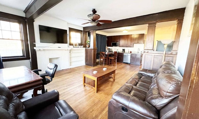 Point Breeze North Apartamento | Rustic Rockwell Park with Free Off-street Parking