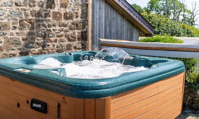 Narberth Casa | Rustic Rural Retreat with BBQ and Soft Play Room