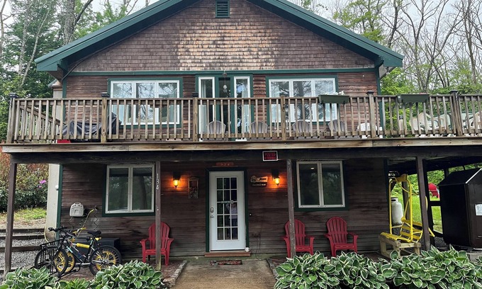 Birch Hill Casa | Rustic ski chalet in the heart of North Conway off West Side Road
