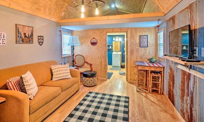 Fletcher Apartamento | Rustic Studio in Fletcher’s Quiet Countryside!