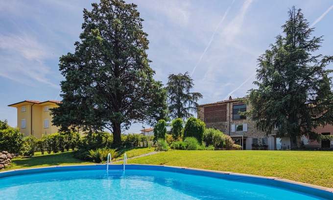 Colle di Compito Apartamento | Rustico dei Canali by Interhome