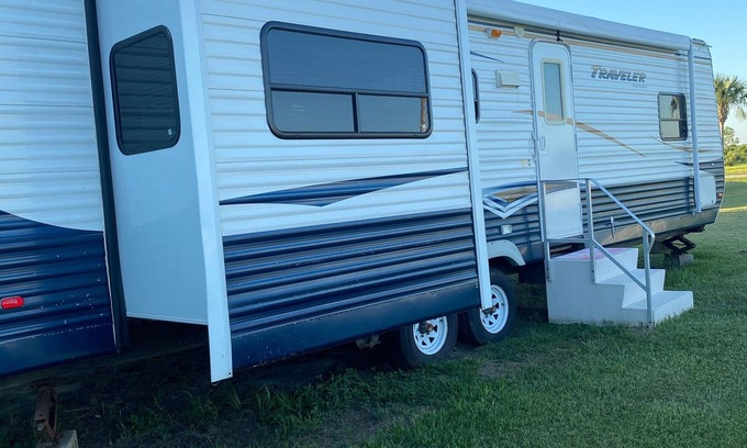 Crystal Beach Casa | RV 1 of 2 on Canal and 1/2 mi from Beach (Private Lot)