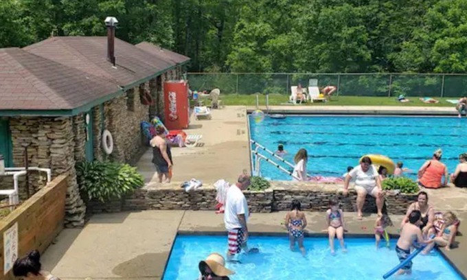 Jones Mills Alquiler De RV | RV Campsite, or tent in the Laurel Highlands