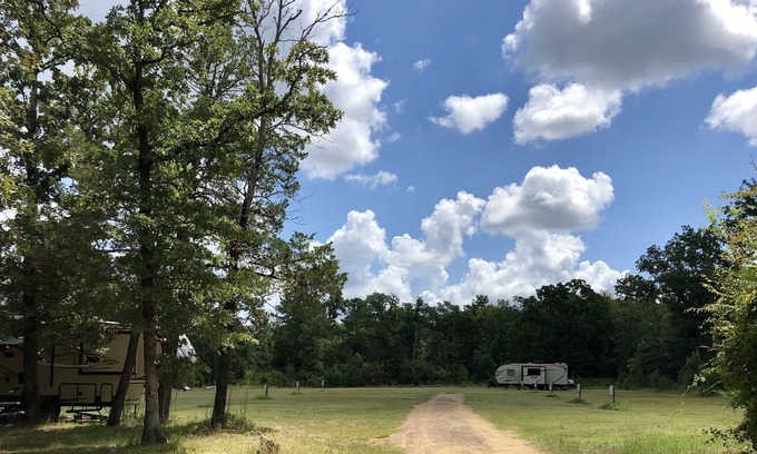 Athens Alquiler De RV | RV Site with Full Hookups on Private Campground