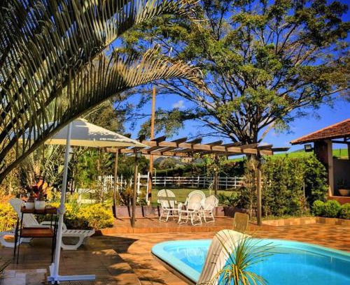 Borda da Mata Casa | Sítio com piscina cercada por belas paisagens