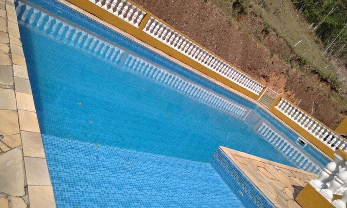 Salesopolis Casa | Sítio com Piscina, Campo, Lago Para Pesca e Acomodações Excelentes