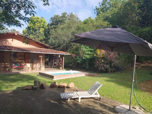 Silva Jardim Casa | Sítio com piscina, na estrada de Aldeia Velha e rio a frente da porteira