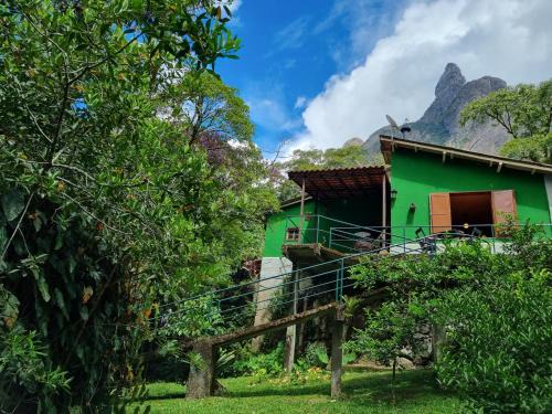 Guapimirim Casa | Sítio Pajuçara - Chalé 2 - Dentro do Parque Nacional da Serra dos Órgãos - Acesso ao açúde e cachoeira dentro da propriedade