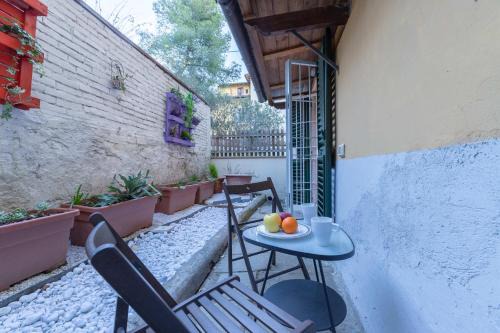 Sant' Ambrogio Apartamento | S.Ambrogio Courtyard in Florence-hosted by Thinah