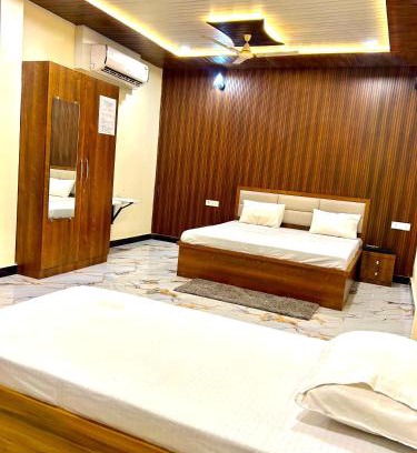 Varanasi Casa | S R Guest House