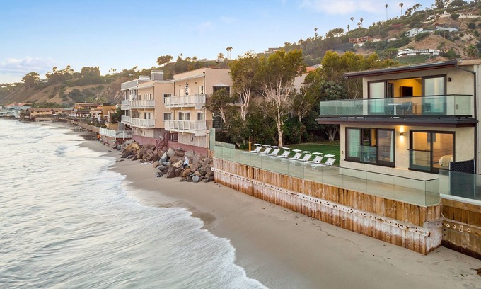 Eastern Malibu Apartamento | SA Beach Suites on Carbon Beach #3