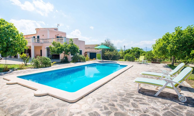 Maria de la Salut Villa | SA FONERA - Villa con piscina privada en Maria De La Salut. WiFi Gratis