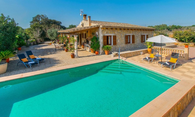 Ariany Villa | SA ROTA Finca rural para 6 en Ariany con piscina
