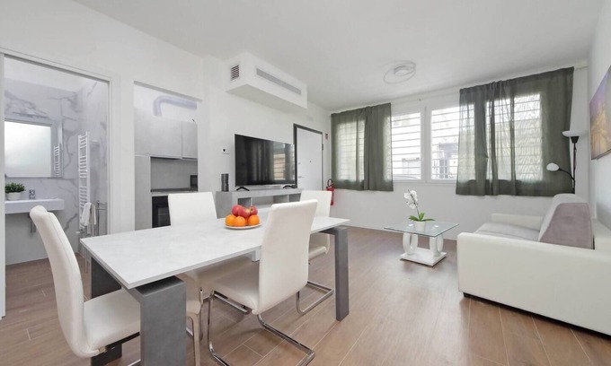 Marsala Casa | Sabelli 1 Independent Villa in the Heart of Rome
