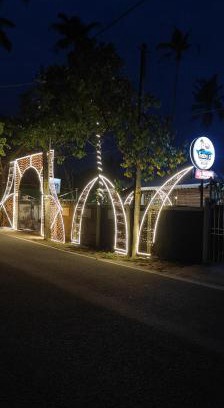 Mayyanad Complejo | Sabu's Lake and Beach Resort