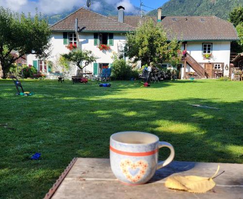 Muhldorf Apartamento | Sachserhof Ferienwohnungen in Sachsenburg