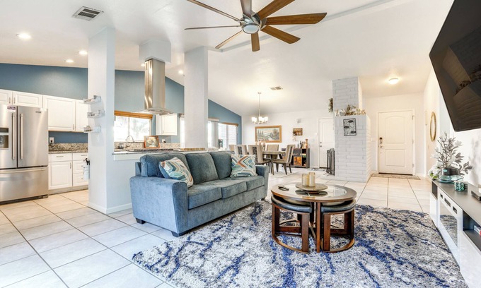 Foothill Farms Casa | Sacramento Home w/ Pool Near Dtwn: Pets Welcome!