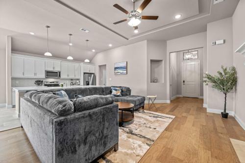 White Settlement Casa | Saddle Hills Settlement
