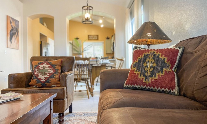 Sarival Village Casa | Saddle In & Kick Back: Old West Charmer w/King Bed and Putting Green