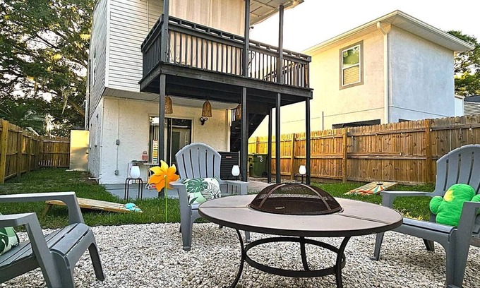 Terrace Park Casa | Safari Vibes – Near Busch Gardens, USF & Hard Rock Casino - 6 Guests