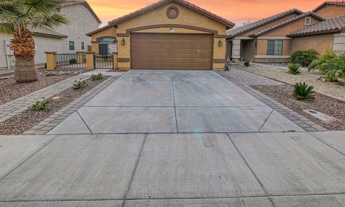 Westpark Casa | Safe Havnix- Home away from home