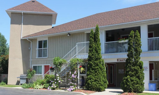Wasaga Beach Complejo | Saga Resort