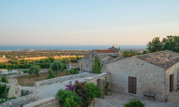 Modica Casa | Sage - open space in the Hyblean countryside