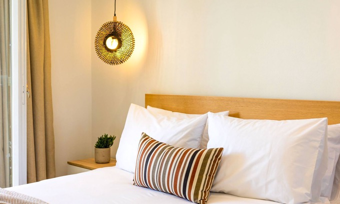 Kastraki Casa | Sahara Apartments - King Suite with Sea view