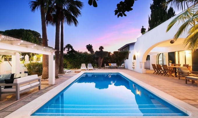 Artola Villa | Villa Sahara