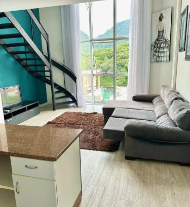 Czerniewicz Casa | Saint Sebastian Flat 603- Com Hidro! até 3 pessoas, Duplex, no centro