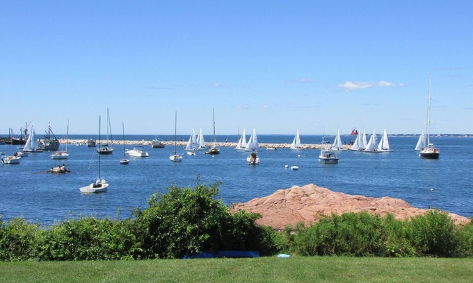 Little Compton Cabaña | ¡El puerto de Sakonnet es su patio delantero privado!