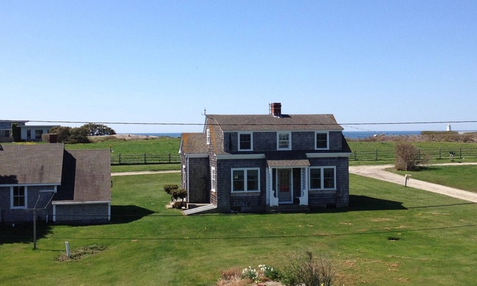 Little Compton Casa | Sakonnet Point Cottage