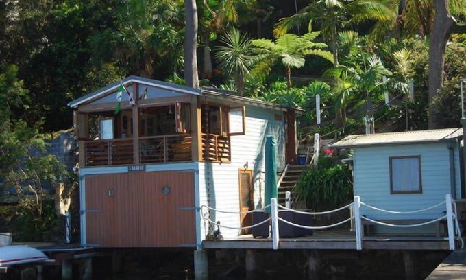 Clareville Hotel | Salacia - Casa del barco