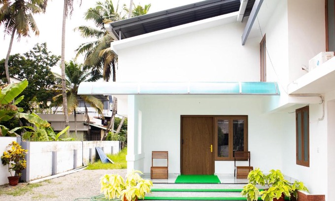 Vyttila Casa | Salalah Enclave - 3 AC Bedroom House at Vytilla, Kochi