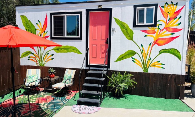 Ocean Beach Apartamento | Sale! Book Your Spring Stay Today in Birdie!